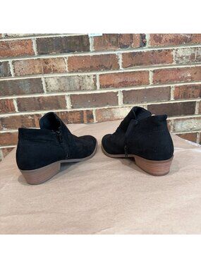 Time And Tru Womens Black Faux Suede Core Ankle Boots Size 8W Wide Shoes Booties